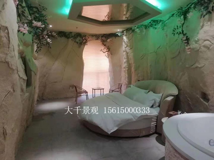 點(diǎn)擊查看詳細(xì)信息<br>標(biāo)題：綠植墻 閱讀次數(shù)：660